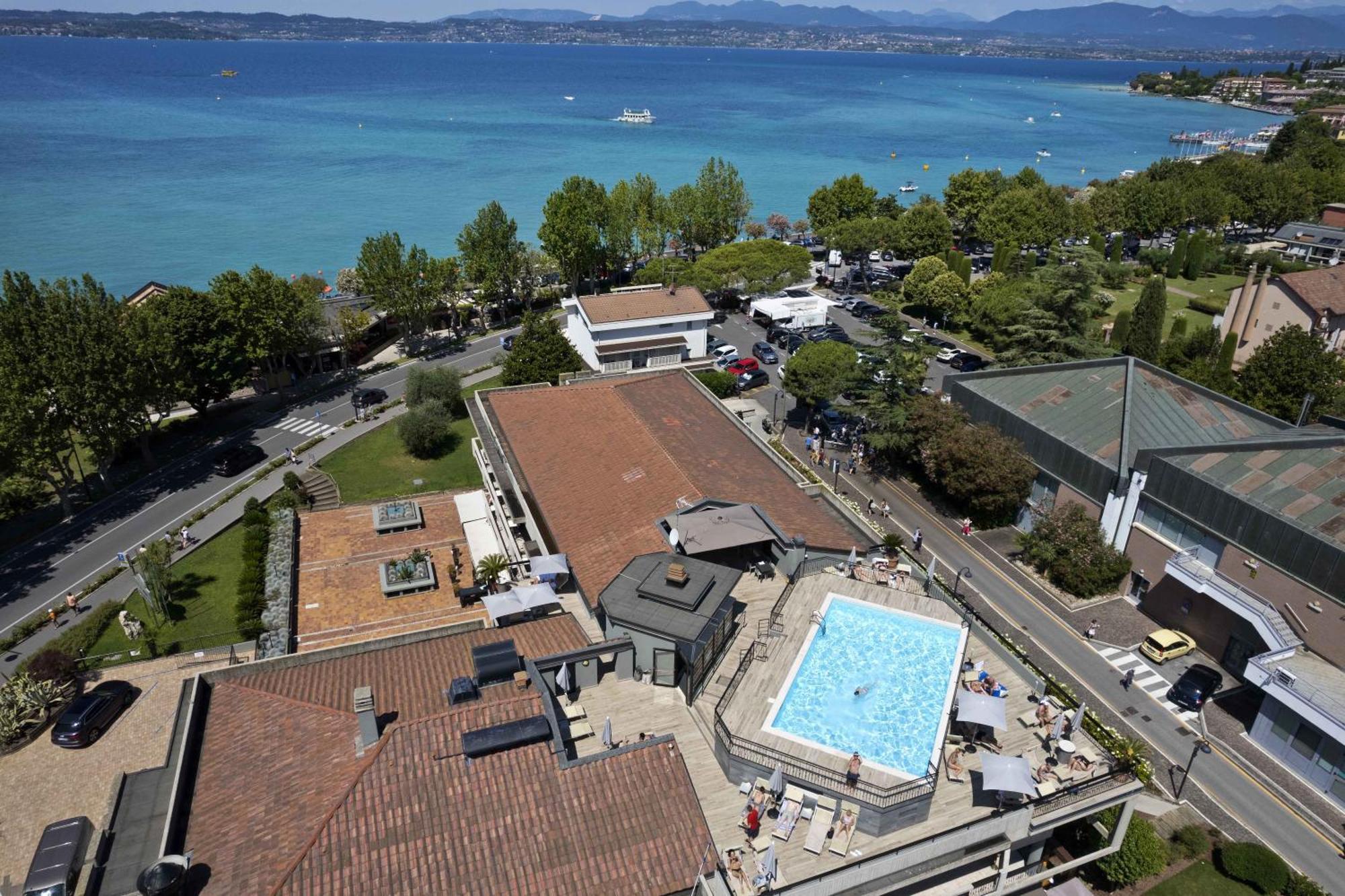 Alevic Hotel Sirmione Exterior foto